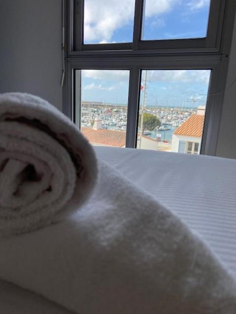 Hotel Bord A Bord 누아르무티에 앙 릴 외부 사진